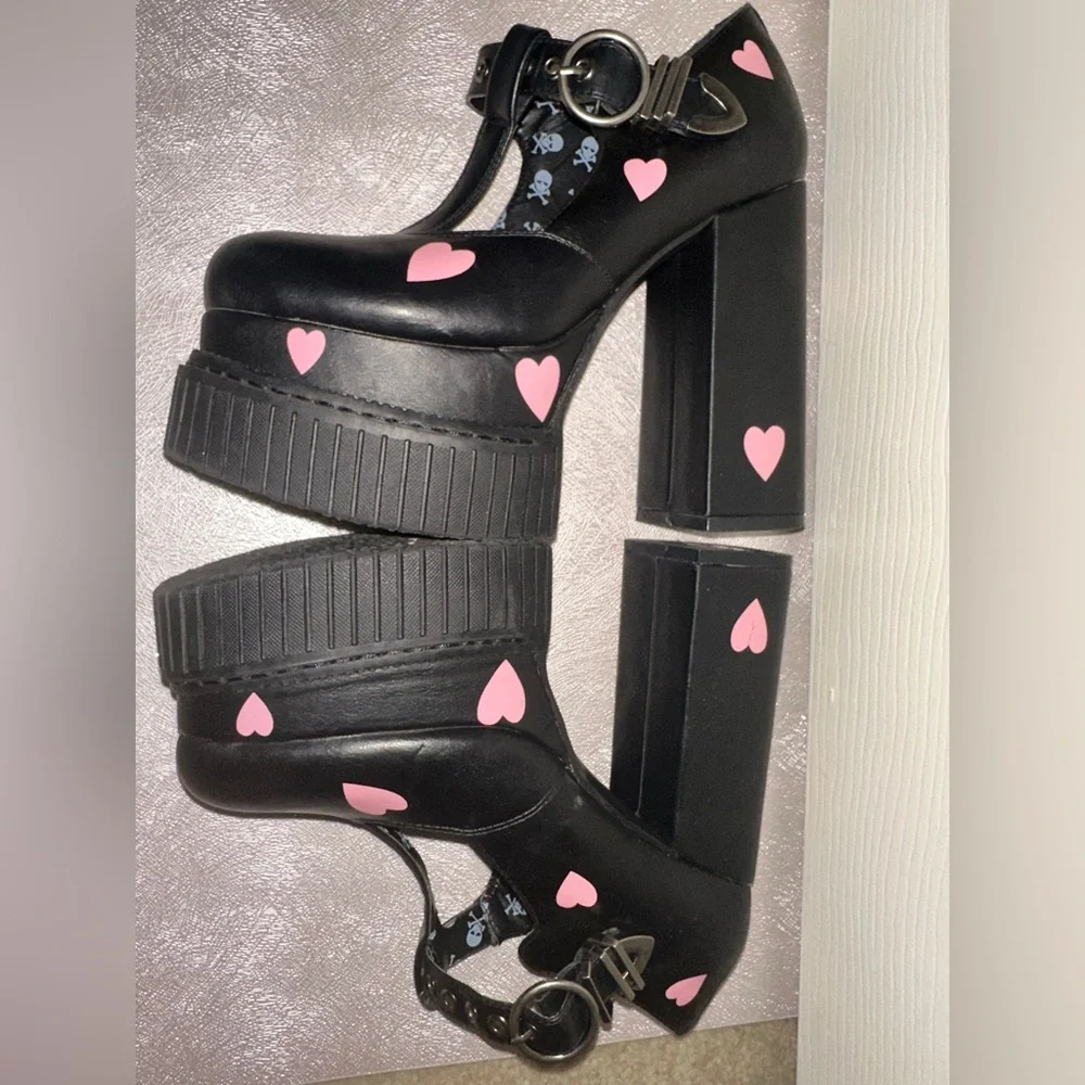 LAMODA Black Platform Mary Janes chunky Heels Pink Hearts 8 punk goth academia